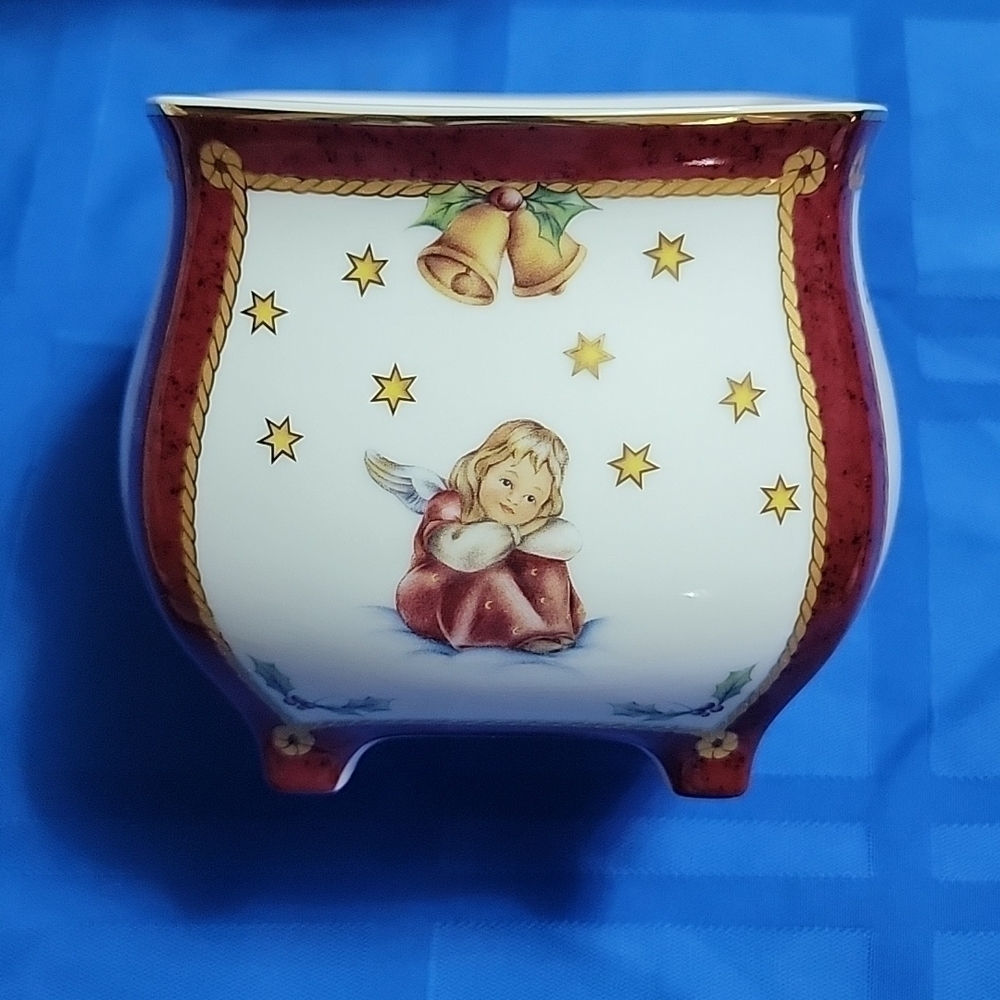 NIB Goebel Christmas Angel Porcelain Candy Bowl with lid Planter New